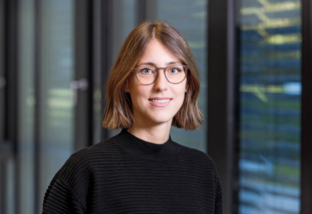 Lea Lugarič, BA BSc MA Lea Lugarič, BA BSc MA